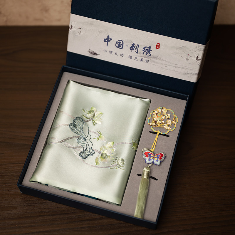 Embroidery Set - ชุดกล่องของขวัญผ้าพันคอปักลายซูโจวและที่คั่นหนังสือ, ผ้าพันคอไหมปักลาย, ของขวัญเชิงวัฒนธรรมและความคิดสร้างสรรค์, ของที่ระลึก