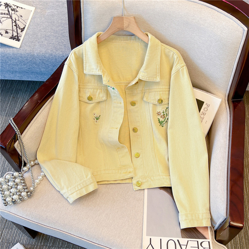 Embroidery Yellow Flower - เสื้อแจ็คเก็ตยีนส์สีเหลืองปักลายดอกไม้สไตล์วินเทจเกาหลีสำหรับผู้หญิง ปกเสื้อแบบปกเชิ้ต กระดุมแถวเดียว แขนยาว สไตล์สตรีทแวร์