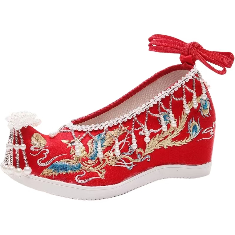 Embroidery Style - รองเท้าแต่งงานผู้หญิงสีแดงปักลายสไตล์ชาติพันธุ์ พร้อมเชือกผูกด้านในประดับลูกปัดพู่ห้อย แบบสายรัดข้อเท้าต่ำ รองเท้าฮั่นฝู