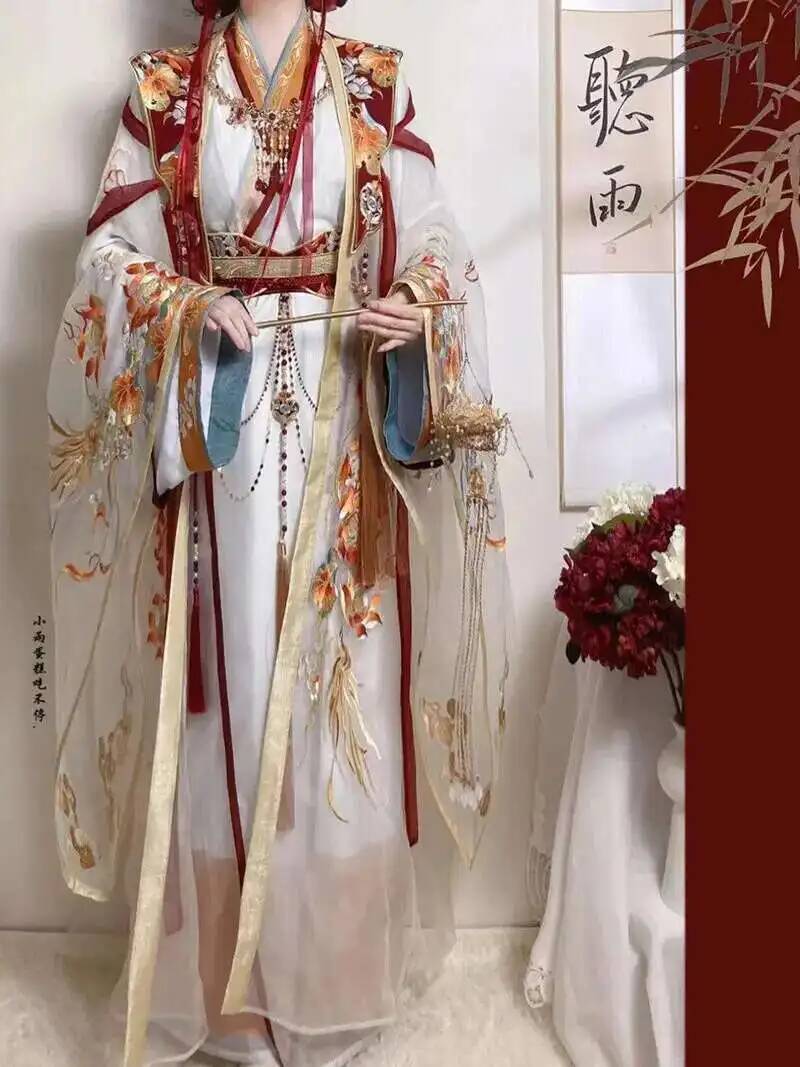 Embroidery Set - Ming Dynasty Hanfu เย็บปักถักร้อย Heavy CRAFT