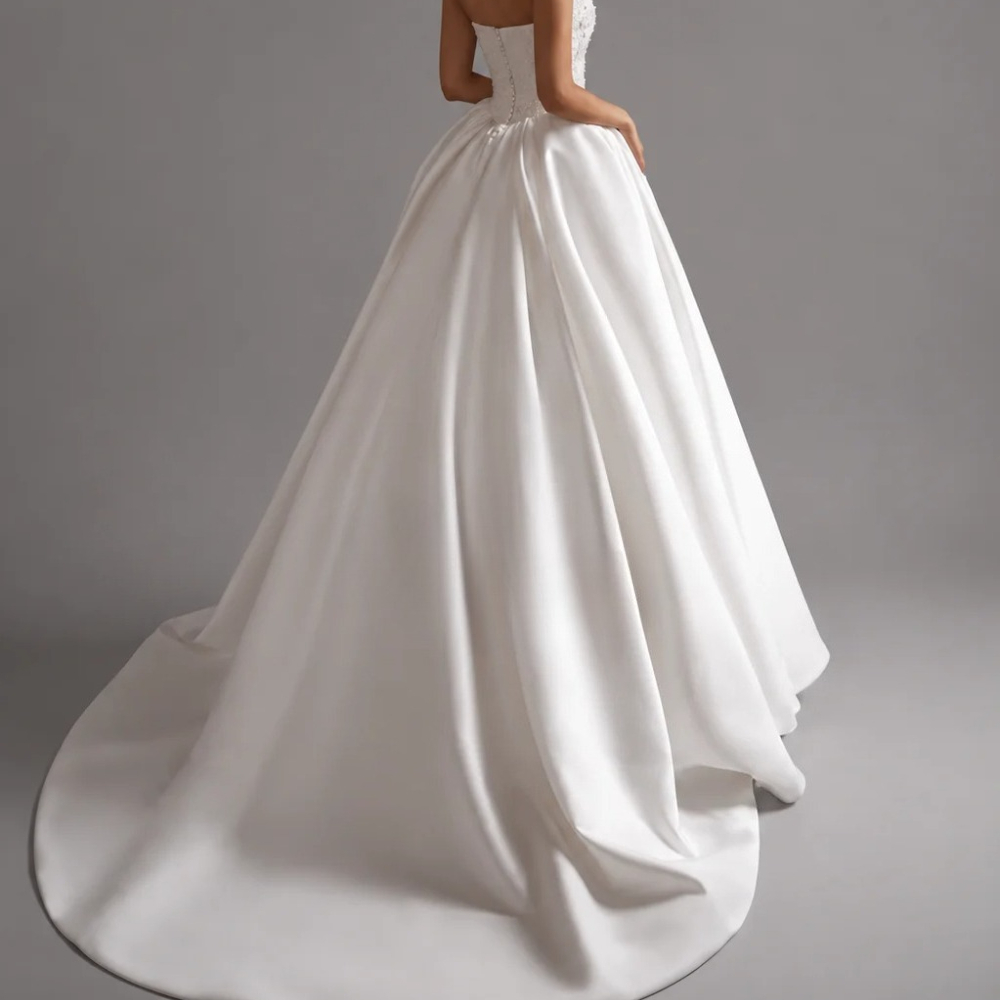 ชุดแต่งงานสุดหรูแบบสั่งทำพิเศษ - Embroidery Online Designs บทวิจารณ์และราคา