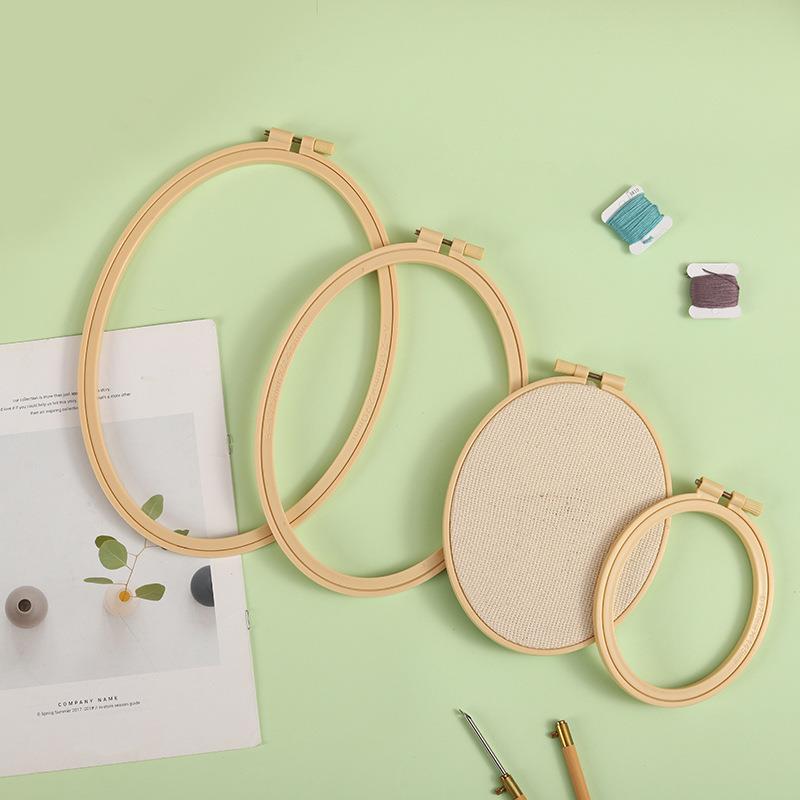 ไม้ไผ่เทียมพลาสติกรูปวงรีสีงาน - Embroidery Hoop Stand บทวิจารณ์และราคา