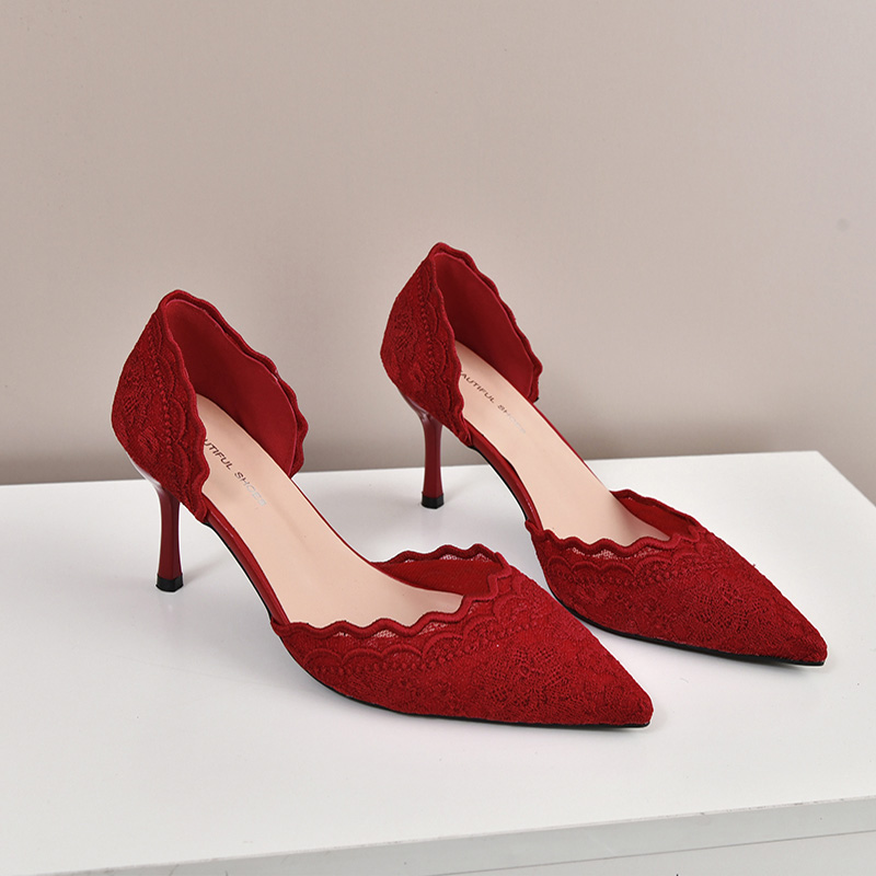รองเท้าเจ้าสาวส้นสูงปักลายลูกไ - Embroidery Red บทวิจารณ์และราคา