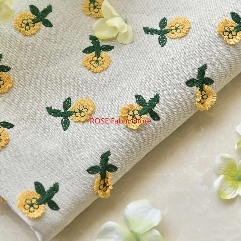 ผ้าฝ้ายลินินปักลายดอกไม้สีเหลื - Embroidery Yellow Flower บทวิจารณ์และราคา