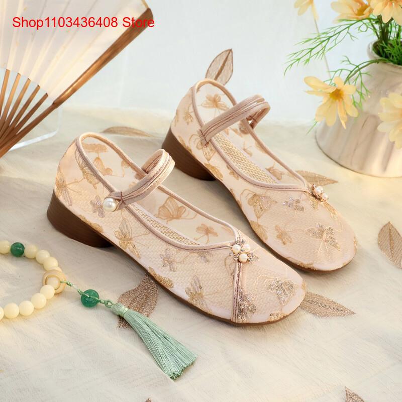 รองเท้าส้นเตี้ยตาข่ายแบบใหม่พร - Embroidery Style บทวิจารณ์และราคา