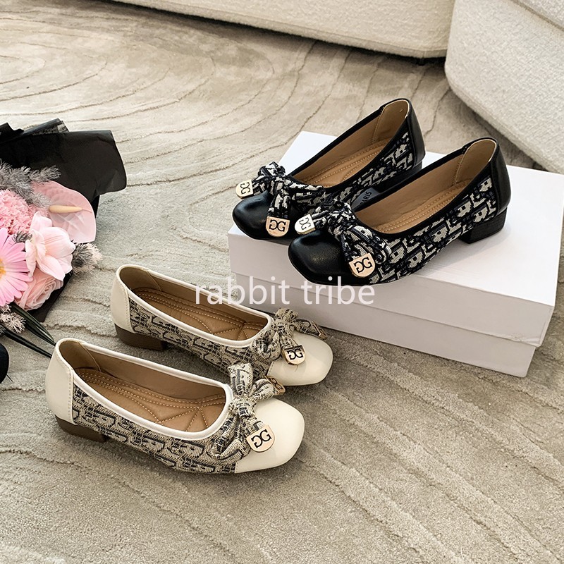 รองเท้าส้นเตี้ยแบบสวมสบายสไตล์ - Embroidery Style บทวิจารณ์และราคา