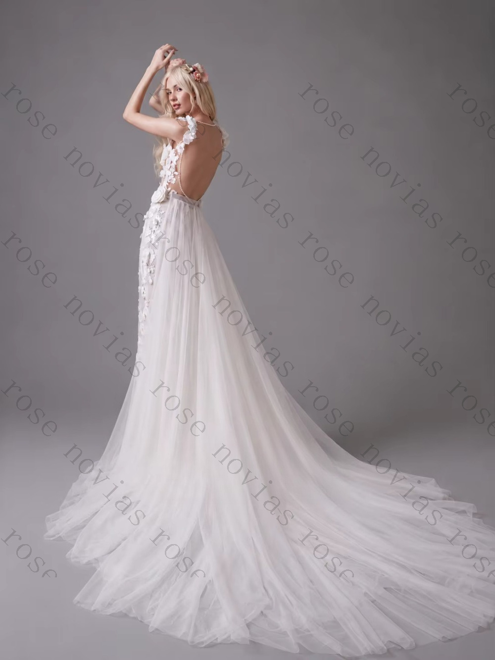ชุดแต่งงานแบบมีดีไซน์หลังเปลือ - Embroidery Online Designs บทวิจารณ์และราคา