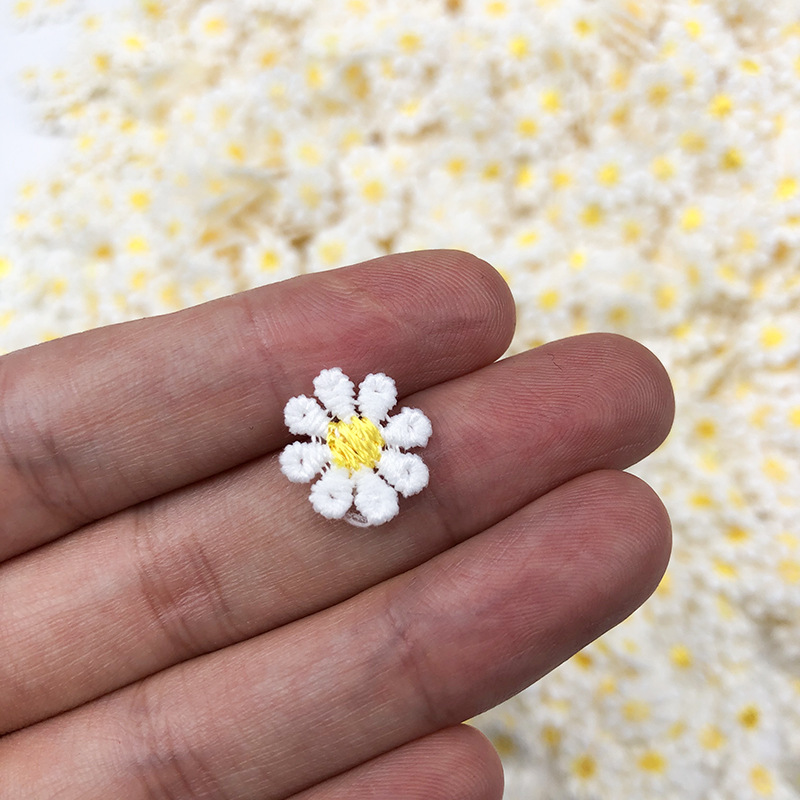 ลูกไม้ปักลายดอกทานตะวันสีเหลือ - Embroidery Yellow Flower บทวิจารณ์และราคา