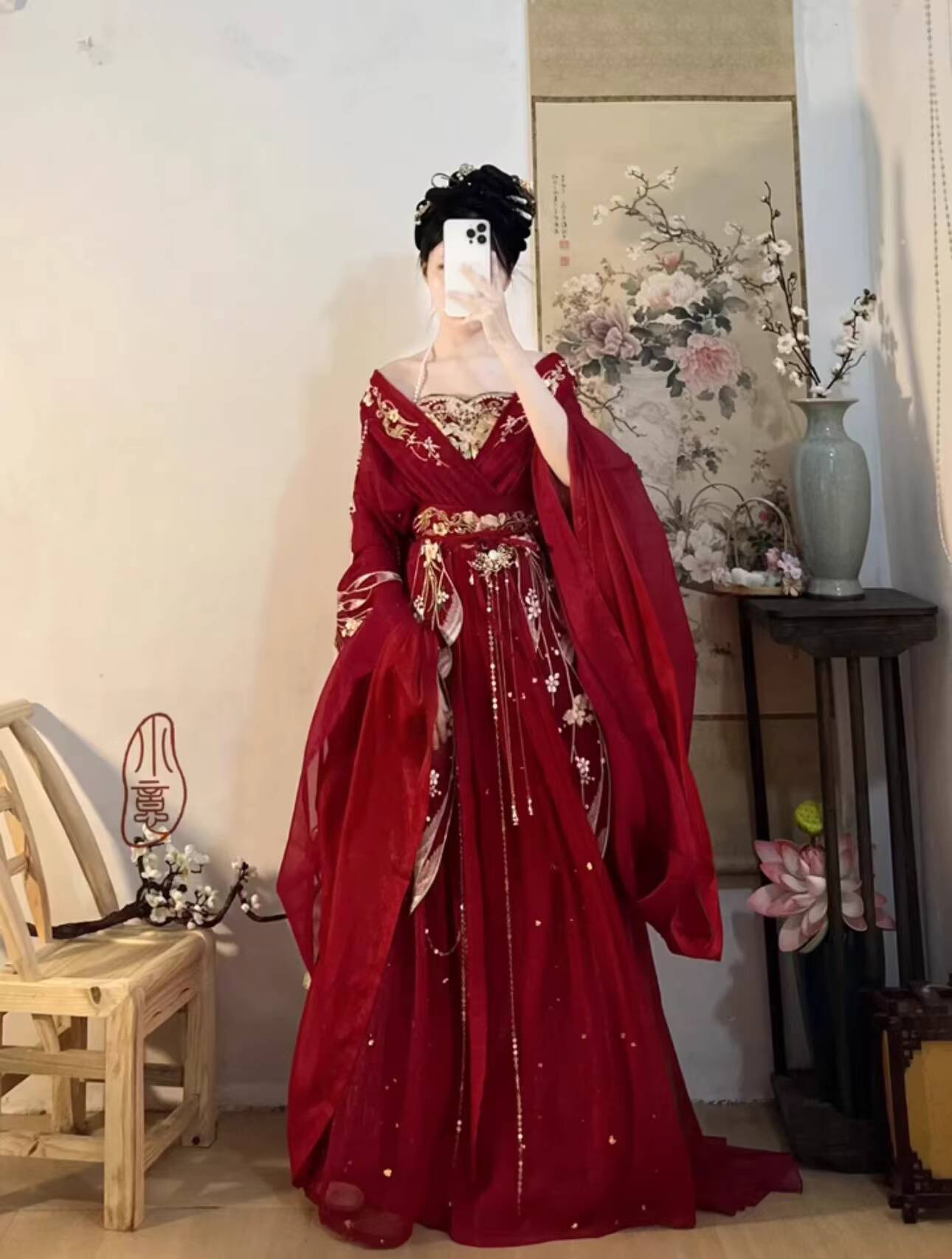 ชุดฮั่นฝูผู้หญิงสไตล์ราชวงศ์เห - Embroidery Red บทวิจารณ์และราคา