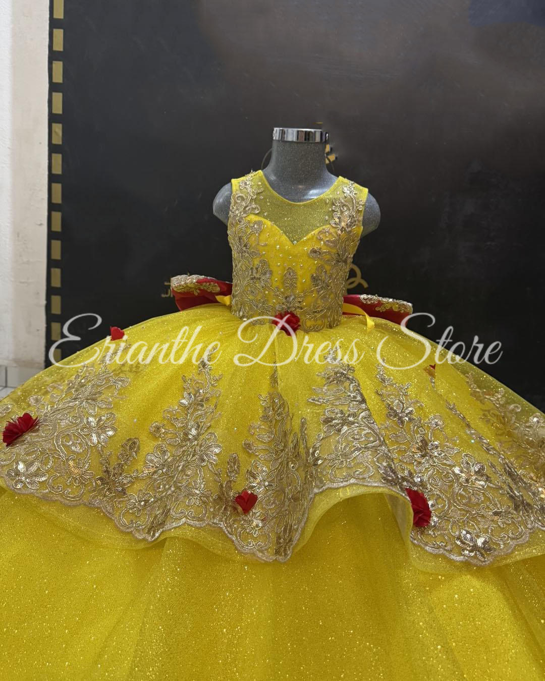 สีเหลืองดอกไม้สาวชุดสําหรับงาน - Embroidery Yellow Flower บทวิจารณ์และราคา
